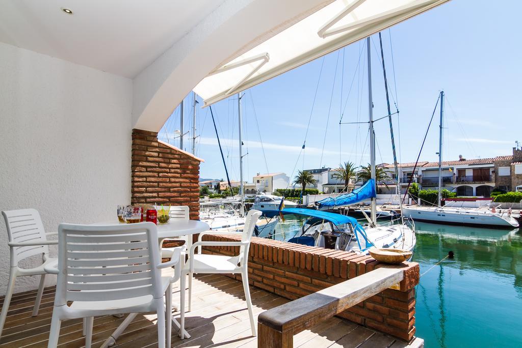 Vista Roses Mar - Casa Pescador Villa Empuriabrava Eksteriør billede