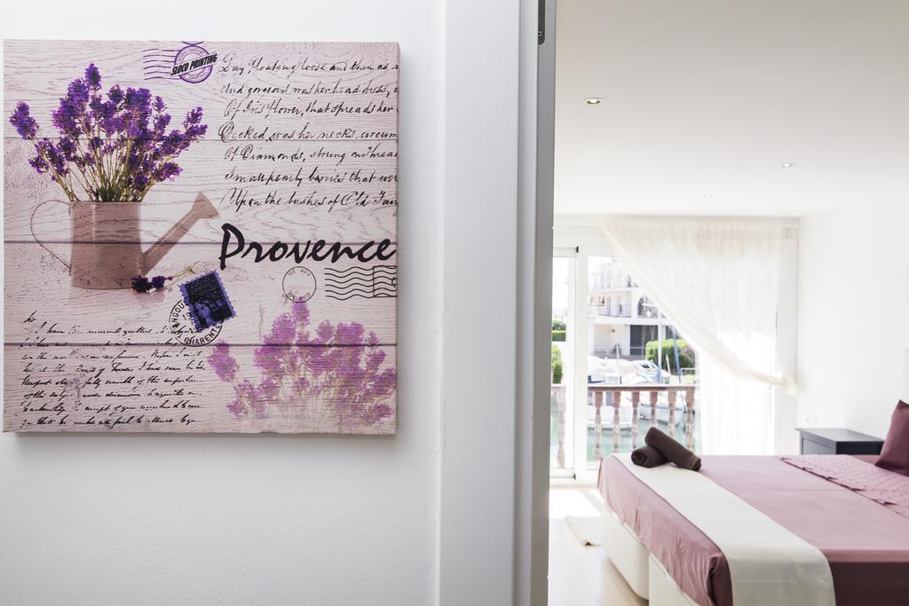 Vista Roses Mar - Casa Pescador Villa Empuriabrava Eksteriør billede